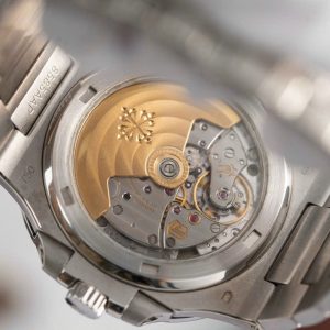 Đồng Hồ Patek Philippe Nautilus 5719 Replica 11 Đính Full Đá (12)