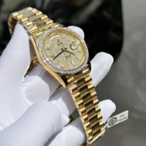 Đồng Hồ Kim Cương Rolex Day-Date Độ Moissanite Baguette GM V2 40mm (1)