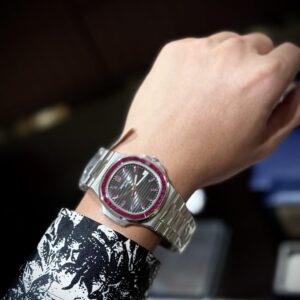 Đồng Hồ Nam Patek Philippe Nautilus 5723 Độ Đá Ruby Đỏ Replica 11 40mm (3)