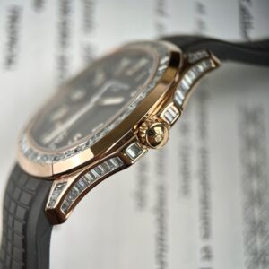 Đồng Hồ Chế Tác Patek Philippe Aquanaut 5167R Bọc Vàng Độ Moissanite 40mm (10)