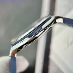 Đồng Hồ Hublot Classic Fusion Độ Đá Quý Tổng Hợp Màu Xanh 42mm (3)