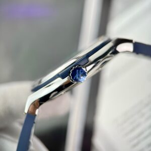 Đồng Hồ Hublot Classic Fusion Độ Đá Quý Tổng Hợp Màu Xanh 42mm (3)