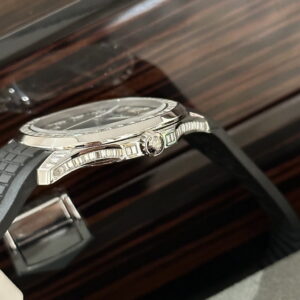 Đồng Hồ Patek Philippe Aquanaut 5167 Rep 11 Độ Moissanite Baguette 40mm (1)