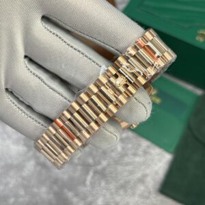 Đồng Hồ Rolex Day-Date 228235 Rose Gold Mặt Chocolate Rep 11 V2 GMF 40mm (2)