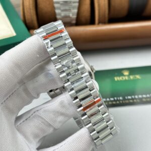 Đồng Hồ Rolex Day-Date 228236 Rep 11 Nặng ~167gr Mặt Đen GM Factory 40mm (1)