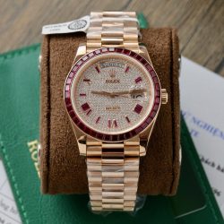 Đồng Hồ Rolex Day-Date Độ Đá Ruby Đỏ Baguette Moissanite GM Factory 40mm (2)