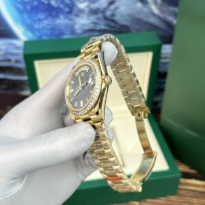 Đồng Hồ Rolex Day-Date Fake 11 Mặt Xà Cừ Đính Đá Nhà Máy BP 40mm
