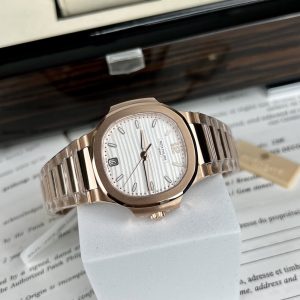 Đồng Hồ Patek Philippe Nautilus 7118 Bọc Vàng Mặt Trắng Nhà Máy 3K (5)