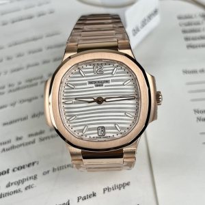 Đồng Hồ Patek Philippe Nautilus 7118 Bọc Vàng Mặt Trắng Nhà Máy 3K (5)