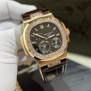 Đồng Hồ Patek Philippe Replica 11 Nautilus 5724R Mặt Xám 3 Dây 40mm (8)