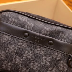 Túi Đeo Chéo Louis Vuitton LV Wearable Wallet Màu Đen (10)