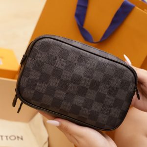 Túi Đeo Chéo Louis Vuitton LV Wearable Wallet Màu Đen (10)