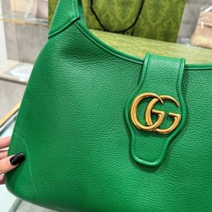 Túi Gucci Aphrodite Medium Shoulder Bag Màu Xanh Lá 39mm (1)