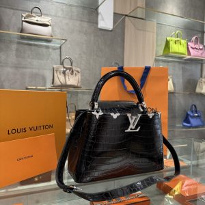 Túi Louis Vuitton Capucines BB Crocodilien Mat Like Auth 27cm (1)