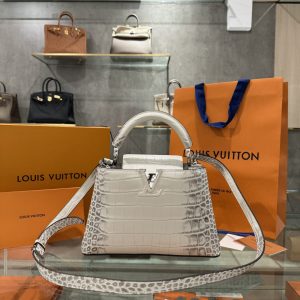 Túi Louis Vuitton Capucines Cá Sấu Bạch Tạng Like Auth 27cm