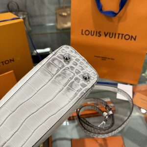Túi Louis Vuitton Capucines Cá Sấu Bạch Tạng Like Auth 27cm