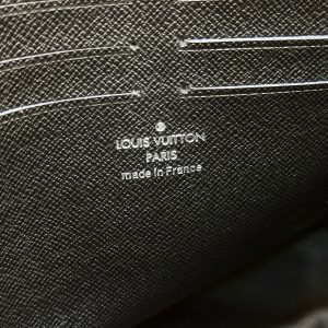 Túi Louis Vuitton Pochette Voyage MM Monogram Eclipse Graphite (1)