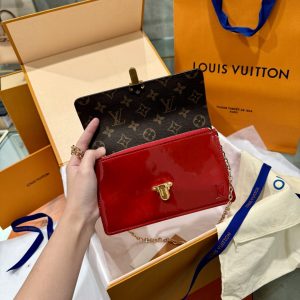 Túi Xách Louis Vuitton Cherrywood Chain Wallet Patent Red Leather 19cm (5)