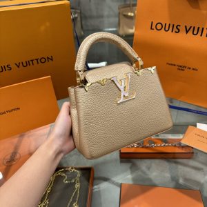 Túi Xách Louis Vuitton LV Capucines Màu Nhạt Siêu Cấp 21x14x8cm (1)