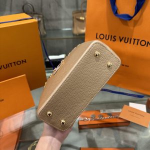 Túi Xách Louis Vuitton LV Capucines Màu Nhạt Siêu Cấp 21x14x8cm (1)