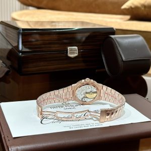 Đồng Hồ Patek Philippe Nautilus 5712R Chế Tác Bọc Vàng Hồng GRF 40mm (1)
