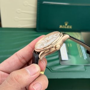 Đồng Hồ Rolex Cellini 50525 Chế Tác Mặt Trắng Dây Da Nam 39mm (6)