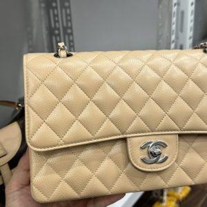 Túi Xách Nữ Chanel Classic Like Auth Màu Be Khoá Bạc 25cm (2)