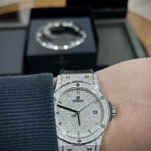 Đồng Hồ Hublot Classic Fusion Replica 11 Đính Full Kim Cương Moissanite 42mm (2)