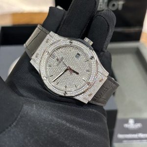 Đồng Hồ Hublot Classic Fusion Replica 11 Đính Full Kim Cương Moissanite 42mm (2)