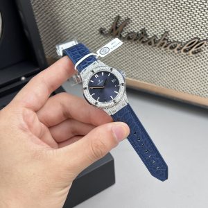 Đồng Hồ Hublot Classic Fussion Chế Tác Kim Cương Moissanite Nữ Màu Xanh Blue 33mm (2)