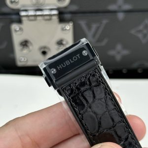 Đồng Hồ Hublot Nam Tinh Chỉnh Classic Fusion Ceramic Mặt Carbon 42mm (1)