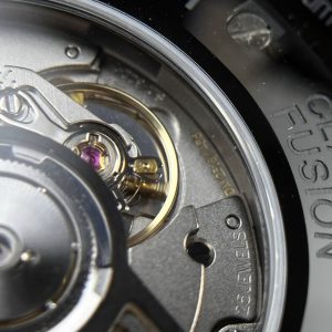 Đồng Hồ Hublot Nam Tinh Chỉnh Classic Fusion Ceramic Mặt Carbon 42mm (1)