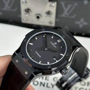 Đồng Hồ Hublot Rep 11 Classic Fusion Ceramic Tinh Chỉnh Nam Màu Đen 42mm (1)