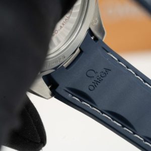 Đồng Hồ Omega Seamaster Aqua Terra Bản Đồ Dây Cao Su (10)