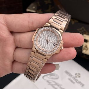 Đồng Hồ Patek Philippe Nautilus 7010 Replica 11 Nữ Mặt Trắng GR Factory 32mm (2)