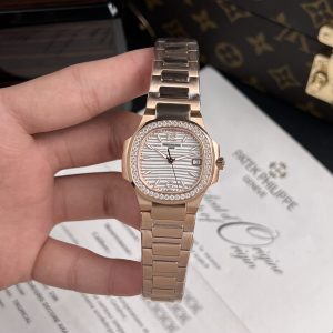 Đồng Hồ Patek Philippe Nautilus 7010 Replica 11 Nữ Mặt Trắng GR Factory 32mm (2)