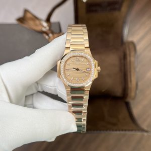 Đồng Hồ Patek Philippe Nữ Đính Đá Nautilus 7010 Replica 1:1 32mm