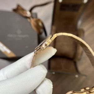 Đồng Hồ Patek Philippe Nữ Đính Đá Nautilus 7010 Replica 1:1 32mm