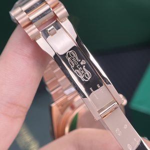 Đồng Hồ Rolex Rep 11 Day-Date Cọc Số La Mã Bọc Vàng 18K Trọng Lượng 175gram GMF 40mm (2)