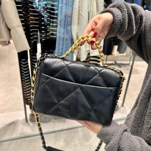 Túi Chanel C19 Like Auth Nữ Màu Đen Khoá Vàng 26cm (2)