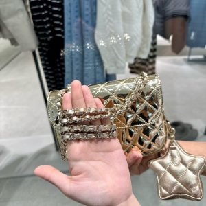 Túi Xách Chanel 24C Nữ Màu Vàng Ánh Kim Like Auth 20x15x4cm (2)