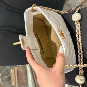 Túi Xách Chanel 24S Hobo Nữ Màu Trắng Quai Xích Like Auth 20x13x8cm (2)