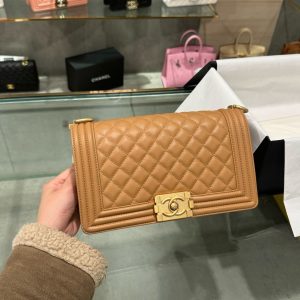 Túi Xách Chanel Boy Medium Like Auth Nữ Màu Nâu Khoá Vàng 25cm (2)