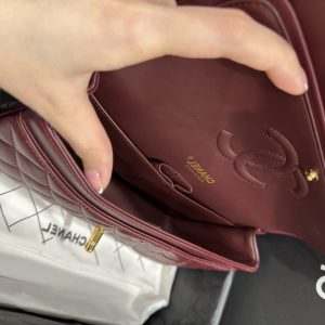 Túi Xách Chanel Classic Nữ Màu Đỏ Mận Da Trơn Rep 11 Cao Cấp 25cm (2)