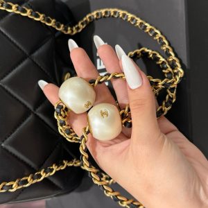 Túi Xách Chanel Ngọc Trai Nữ Màu Đen Khoá Vàng Siêu Cấp 20cm (3)