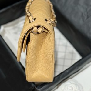 Túi Xách Hàng Hiệu Chanel Classic Nữ Màu Vàng Nhạt Khoá Bạc 25cm (2)