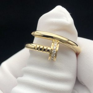 Nhẫn Cartier Juste Un Clou Chế Tác Kim Cương Tự Nhiên Vàng 18K (2)