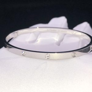 Vòng Tay Cartier Love Chế Tác Kim Cương Tự Nhiên Vàng Trắng 18K (2)