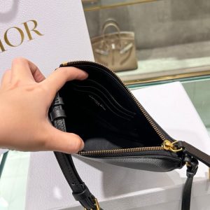 Túi Xách Dior Saddle Siêu Cấp Nữ Da Bò Màu Đen 20x15x4cm (2)