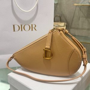 Túi Xách Dior Yên Ngựa Siêu Cấp Nữ Màu Nâu 20x15x4cm (2)